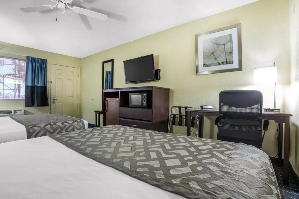 Rodeway Inn & Suites Needles CA 11/30