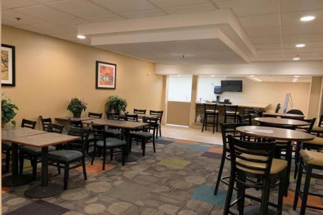 Clarion Inn I-94 near Expo Center 12/25