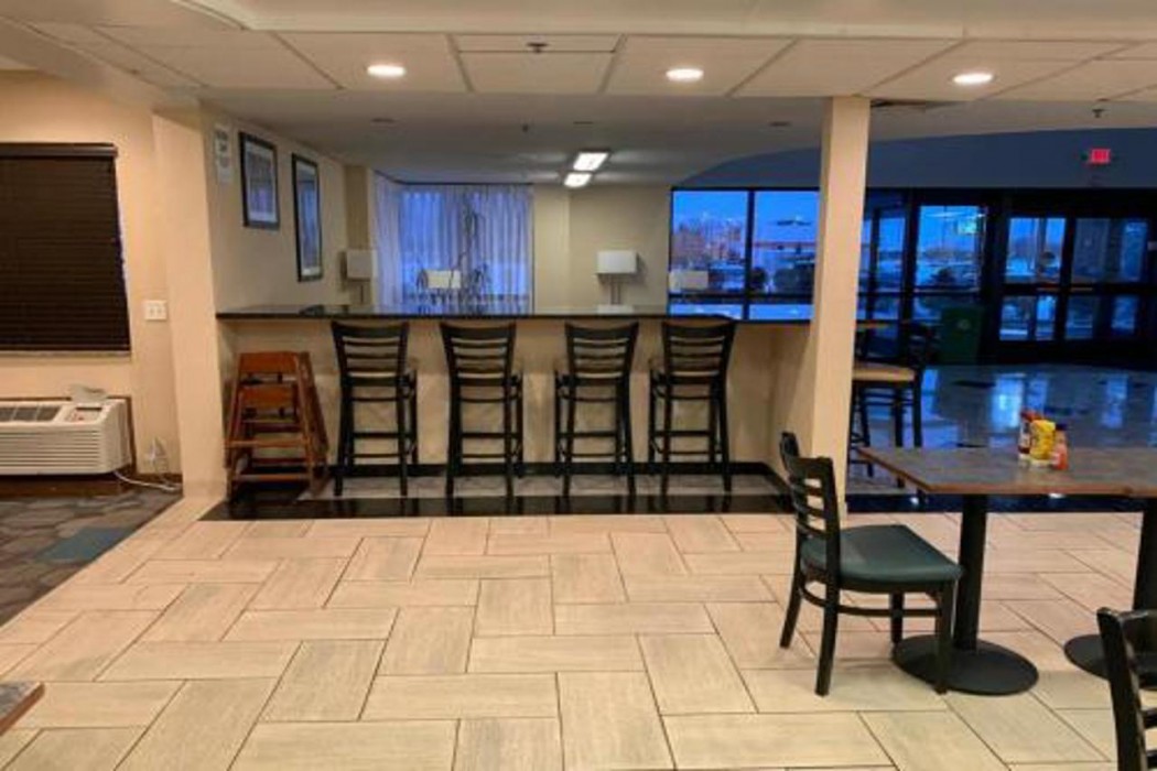 Clarion Inn I-94 near Expo Center 11/25