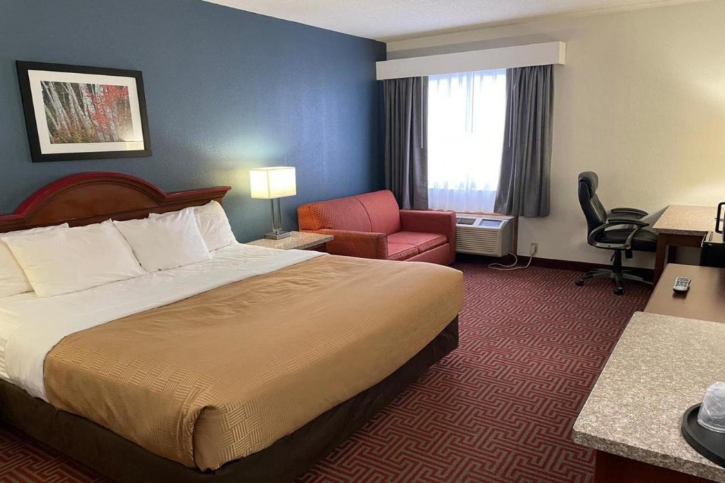 Clarion Inn I-94 near Expo Center 9/25