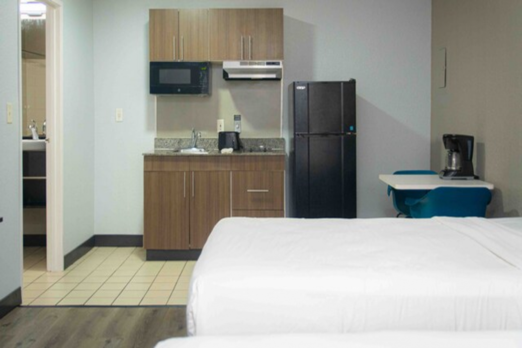 Studio 6 Extended Stay - West Palm Beach, FL 9/52