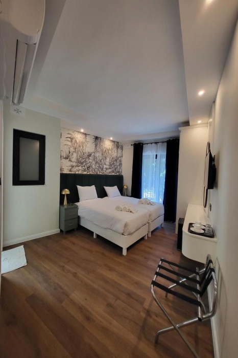 Carlton Hotel Malta 20/28