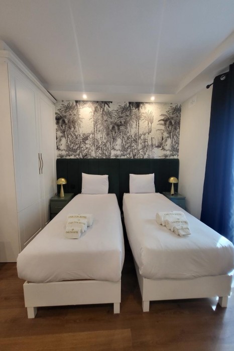 Carlton Hotel Malta 24/28
