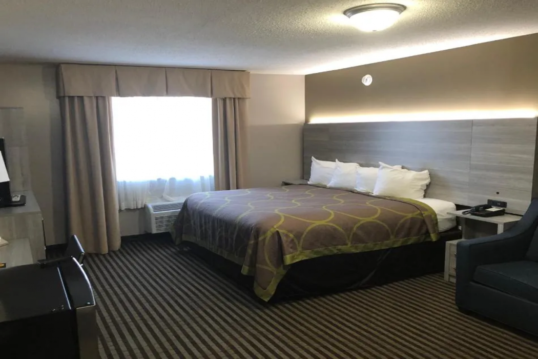 Dupont Suites 9/27