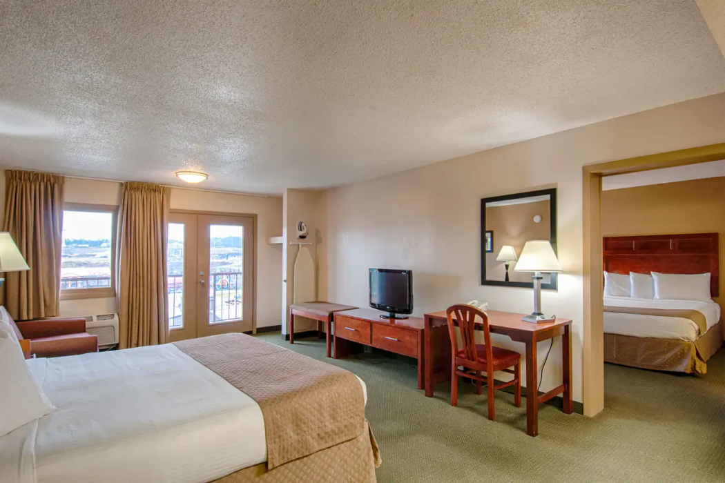 Park Tower Inn 17/55