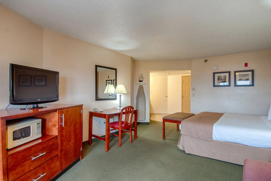 Park Tower Inn 18/55