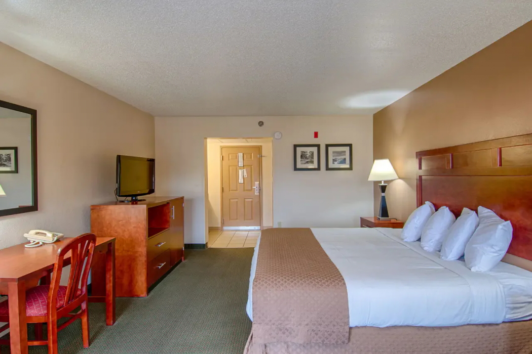 Park Tower Inn 15/55