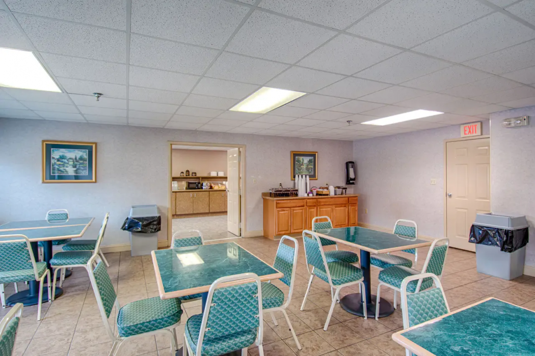 Park Tower Inn 32/55