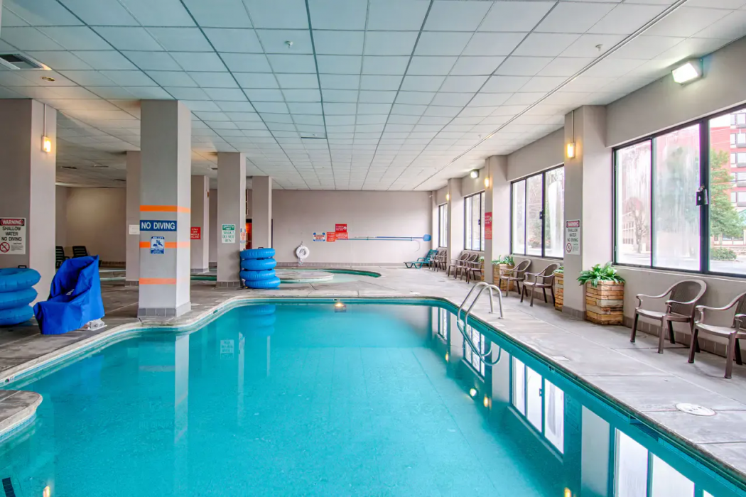 Park Tower Inn 34/55