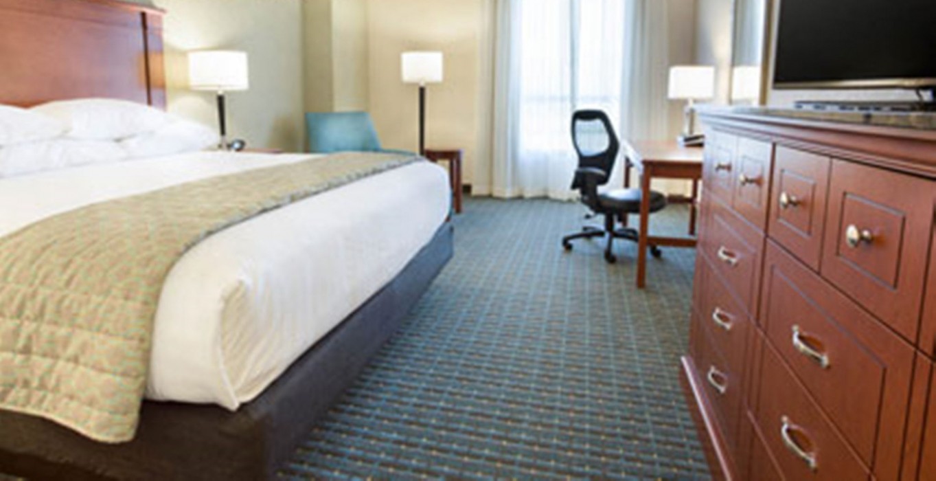 Drury Inn And Suites Grand Rapids 32/77