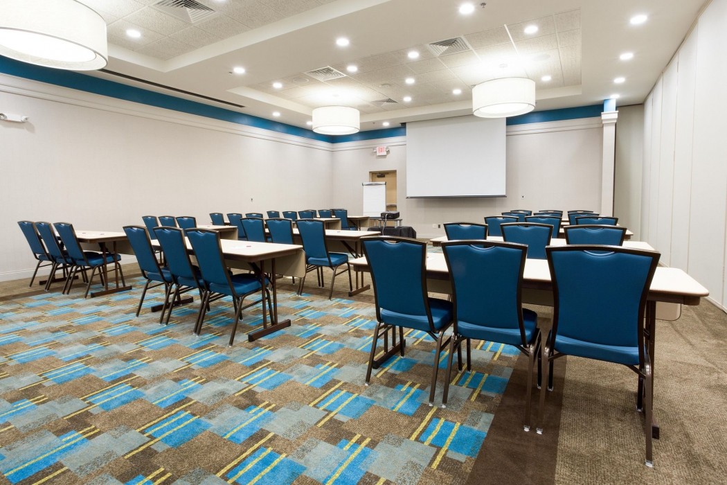 Drury Inn And Suites Grand Rapids 24/77