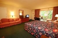 Magnuson Hotel Lenox 18/62