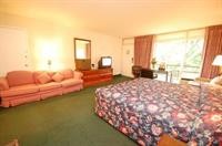 Magnuson Hotel Lenox 20/62