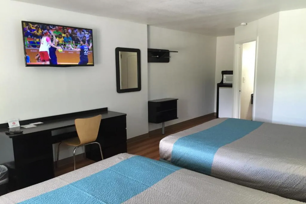 Motel6 Prairie Du Chien, WI 9/45