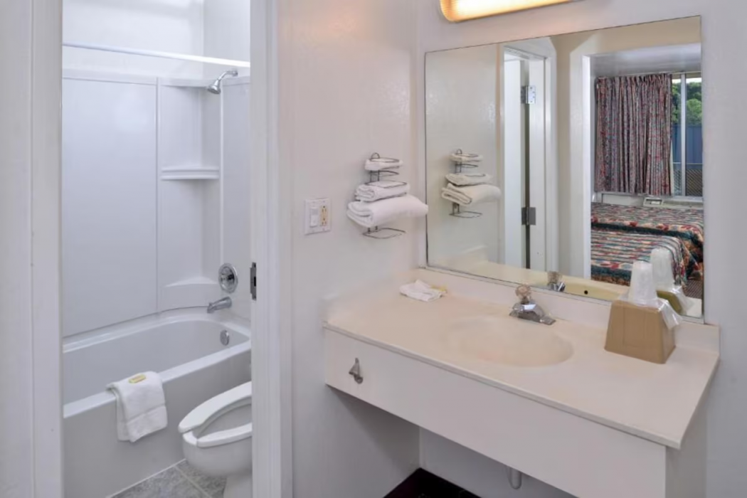 Budget Inn Greenville By Hotel O I-85 19/48