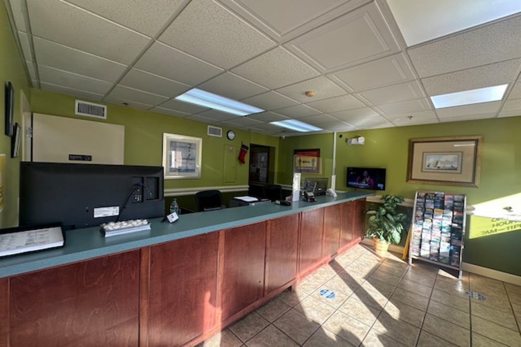 Guest Cottage & Suites 4/60