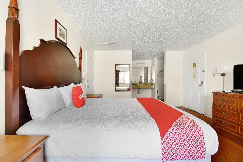 Americas Best Value Inn Lockhart TX (ex OYO Hotel) 19/40