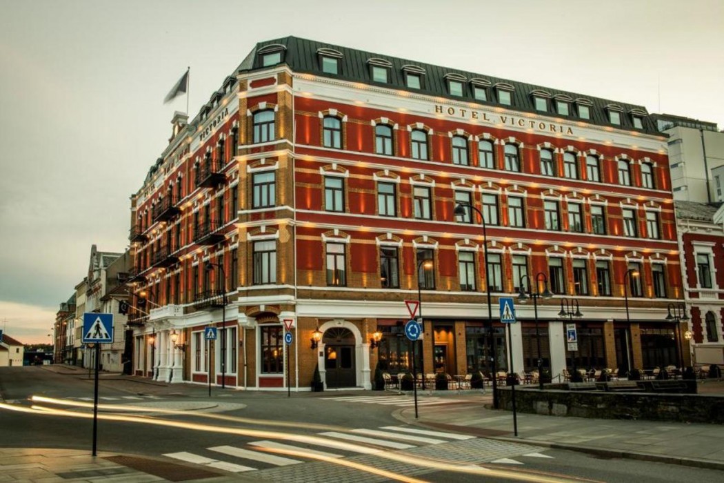 Victoria Hotel 1/60