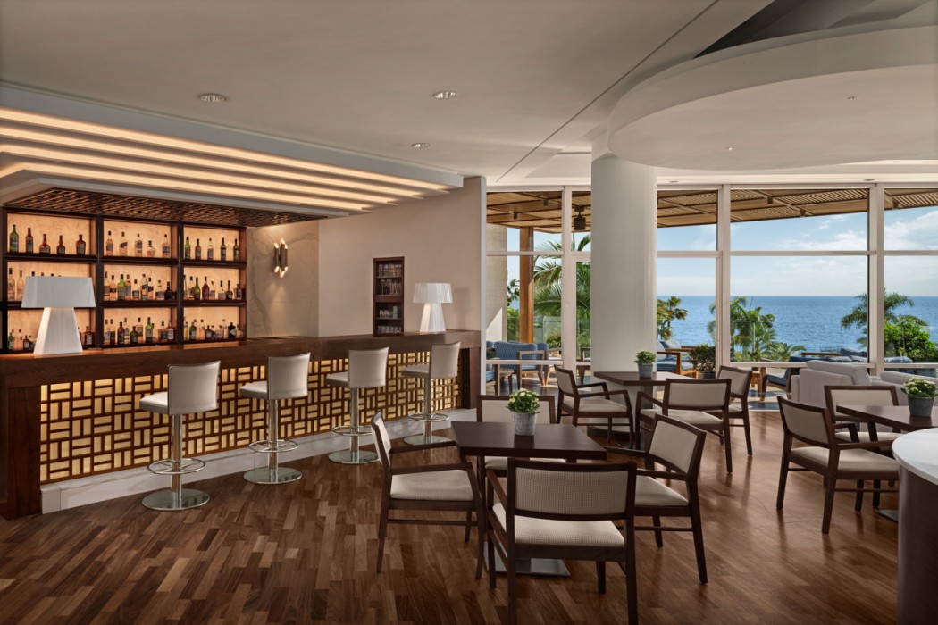 Mediterranean Beach Hotel 30/71