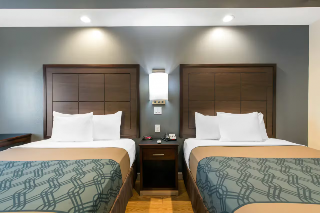 Red Star Inn & Suites Willowbrook 14/21