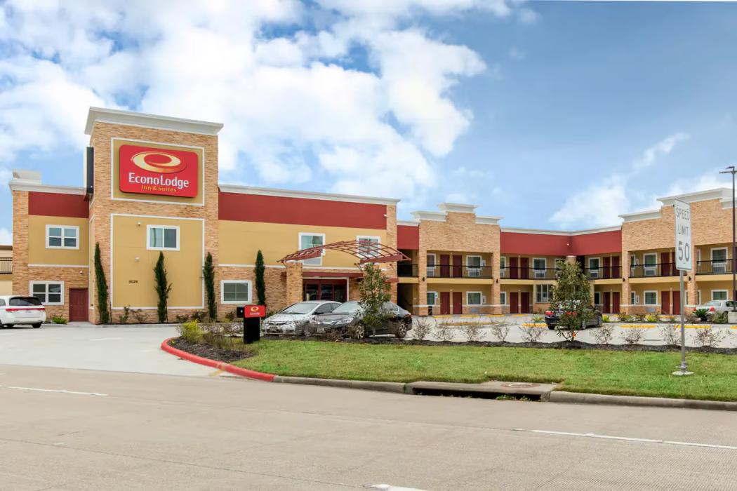 Econo Lodge Inn & Suites Houston Willowbrook photo1