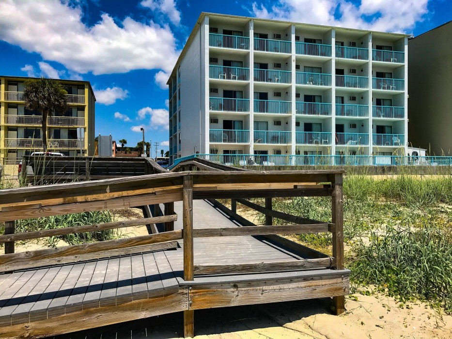 Southern Breeze Oceanfront 1/61
