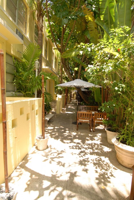 Villa Paradiso Hotel 43/58