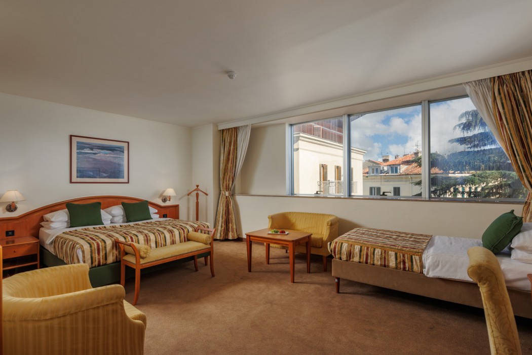 Grand Hotel Bonavia 19/74
