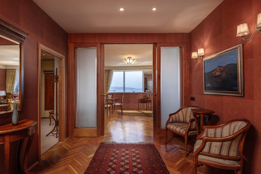 Grand Hotel Bonavia 12/74