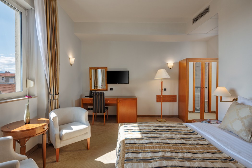 Grand Hotel Bonavia 13/74