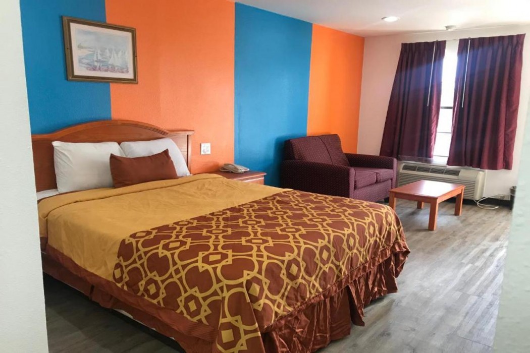 Americas Best Value Inn Bowie 6/21