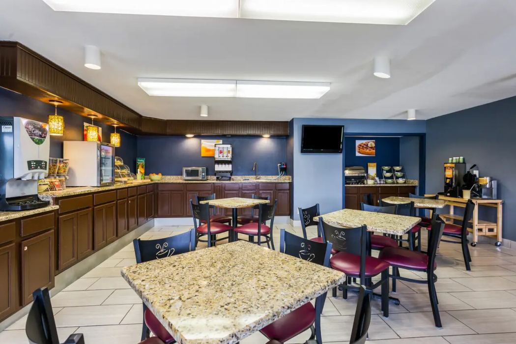 Quality Inn Indianola 22/34