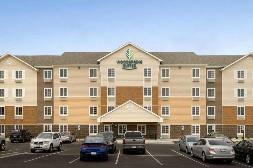Woodspring Suites Chicago Romeoville 1/33