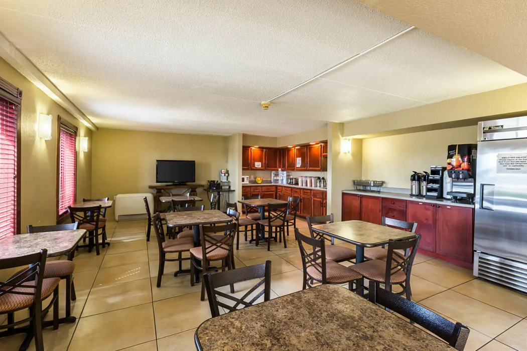 Rodeway Inn Norfolk 20/31