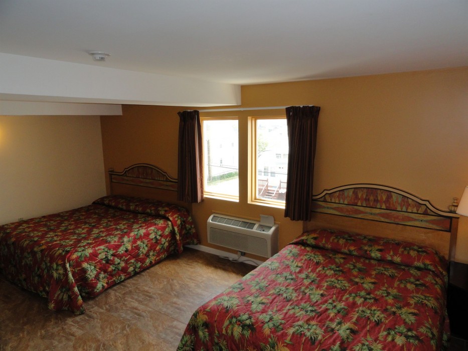 Sea Palace Inn 30/70