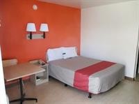 Studio City Suites, a Travelodge by Wyndham 26/37
