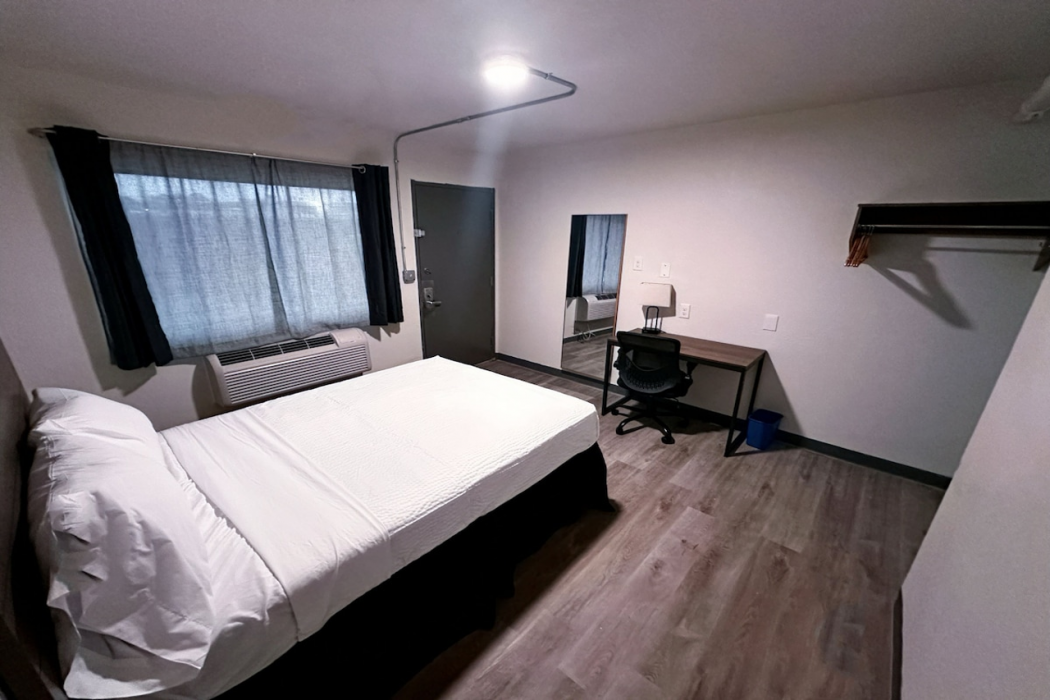 Studio City Suites, a Travelodge by Wyndham 9/37