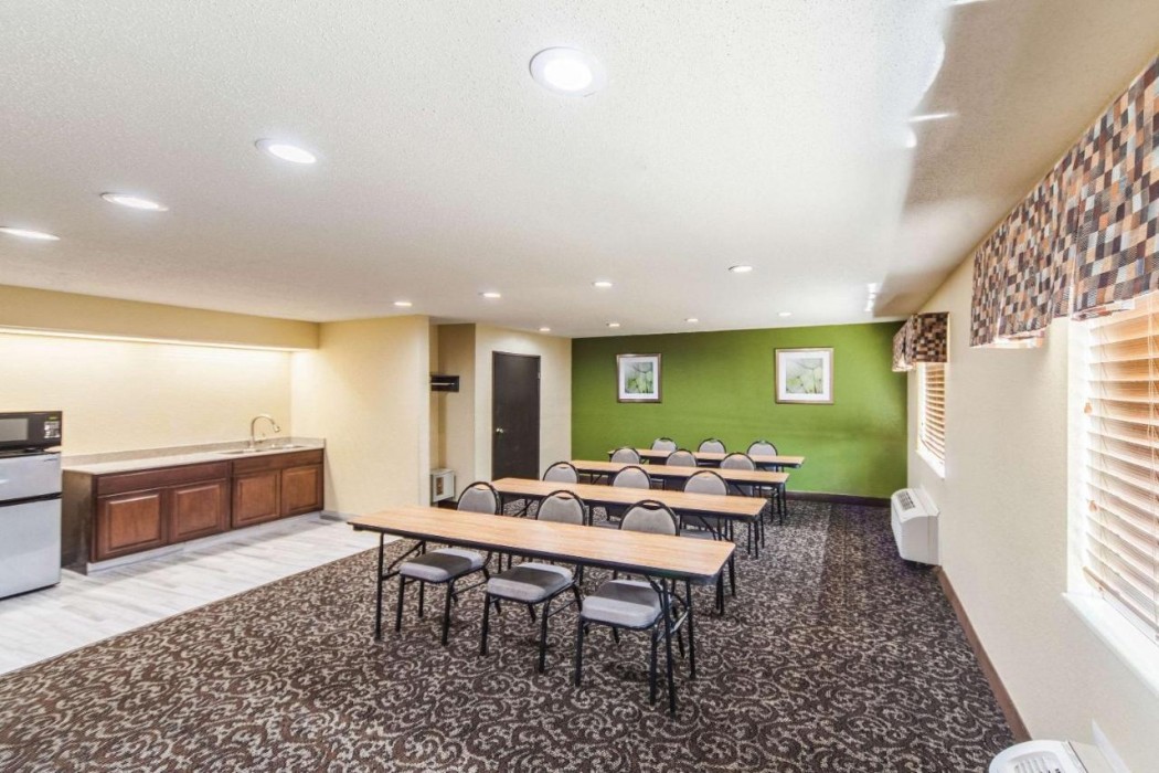 Quality Inn Decatur Near US-224 21/60