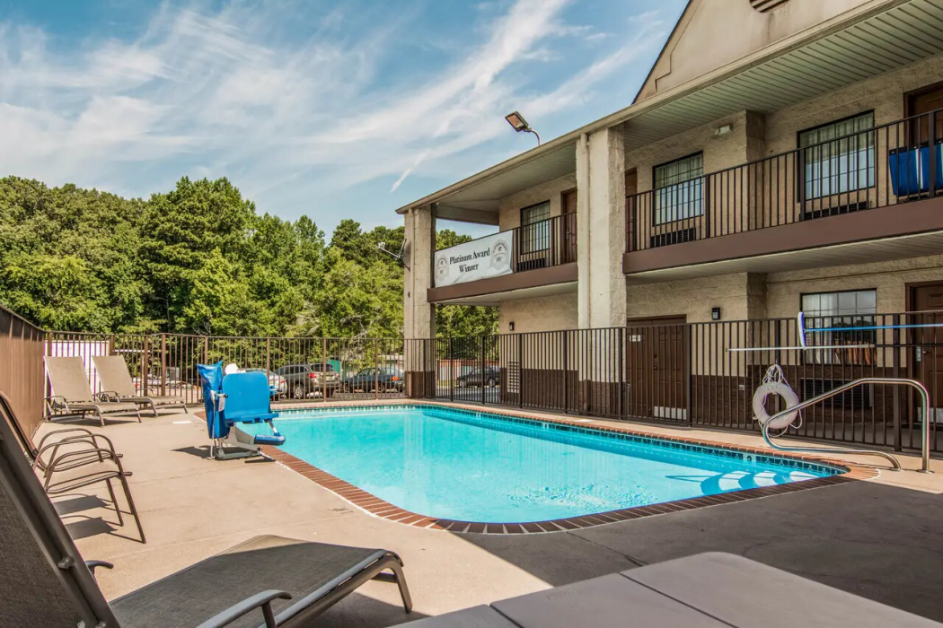 Econo Lodge Jasper AL 13/19