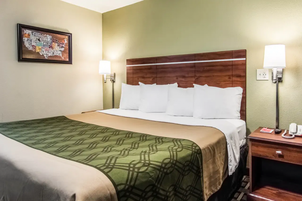 Econo Lodge Jasper AL 5/19