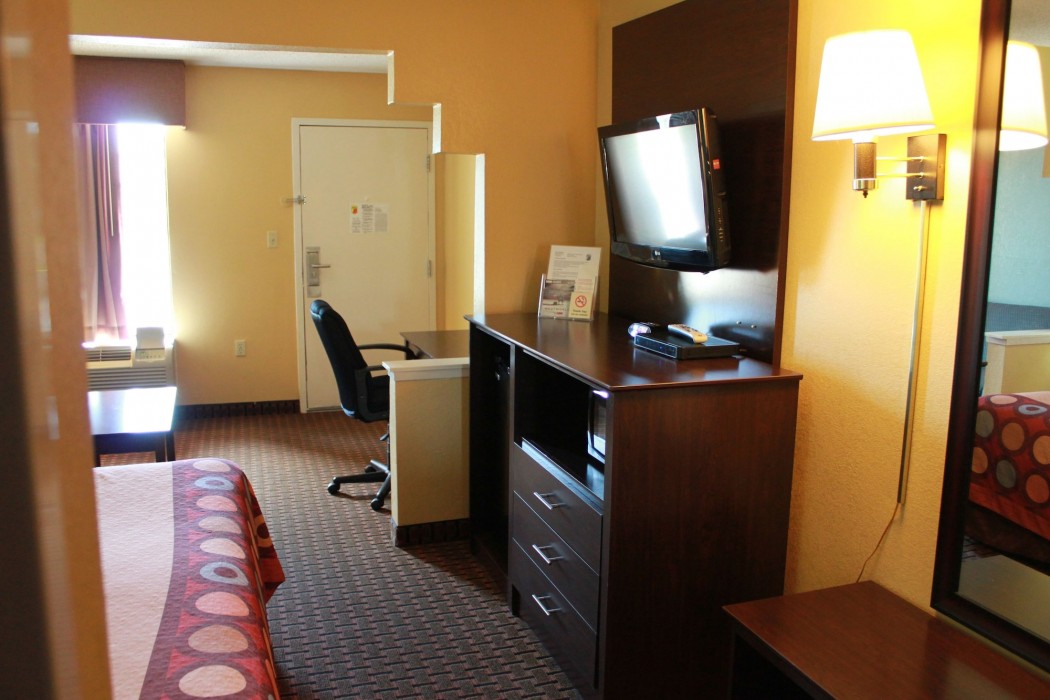 Super 8 By Wyndham Madison/Ridgeland Area 30/58