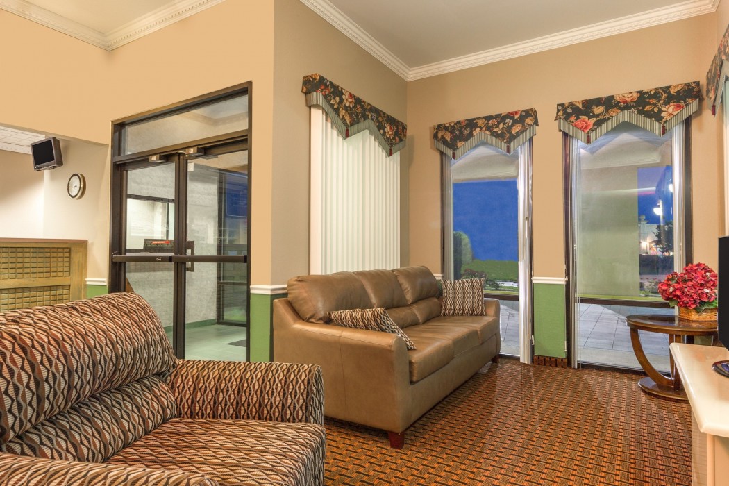 Super 8 By Wyndham Madison/Ridgeland Area 20/58