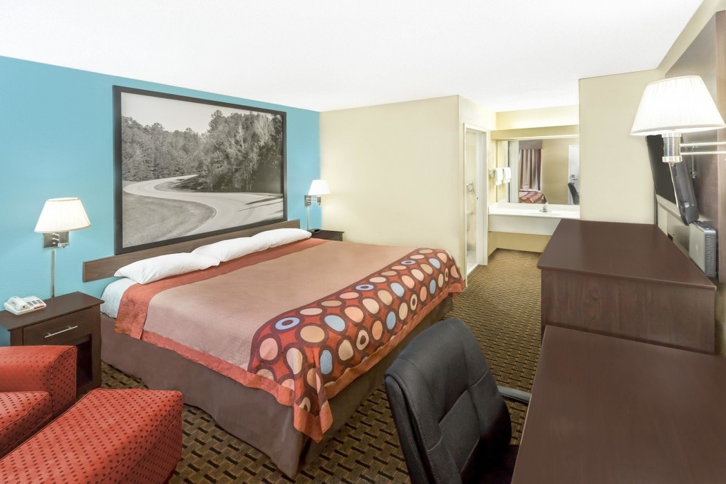 Super 8 By Wyndham Madison/Ridgeland Area 24/58