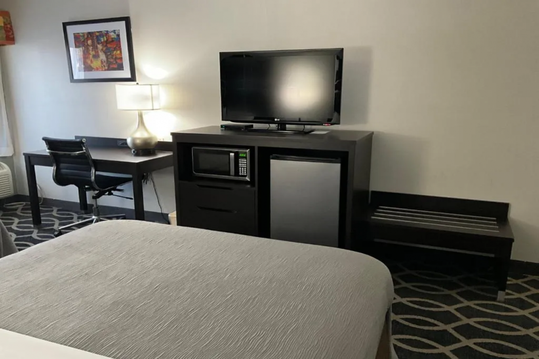 Quality Inn Jacksonville near Little Rock Air Force Base 12/32