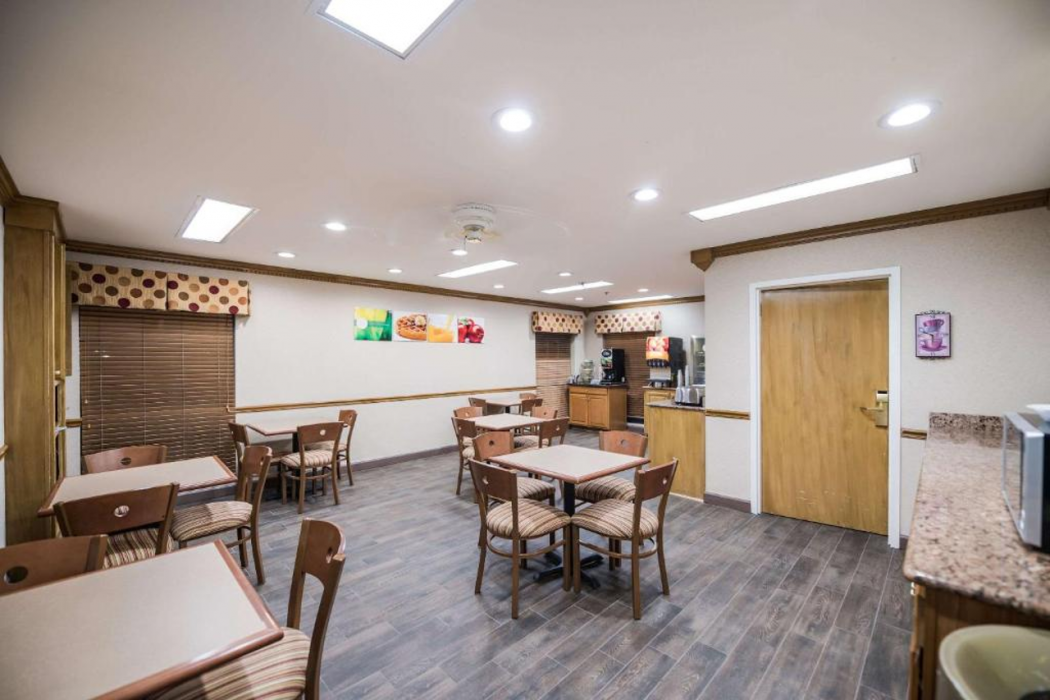 Quality Inn Jacksonville near Little Rock Air Force Base 23/32