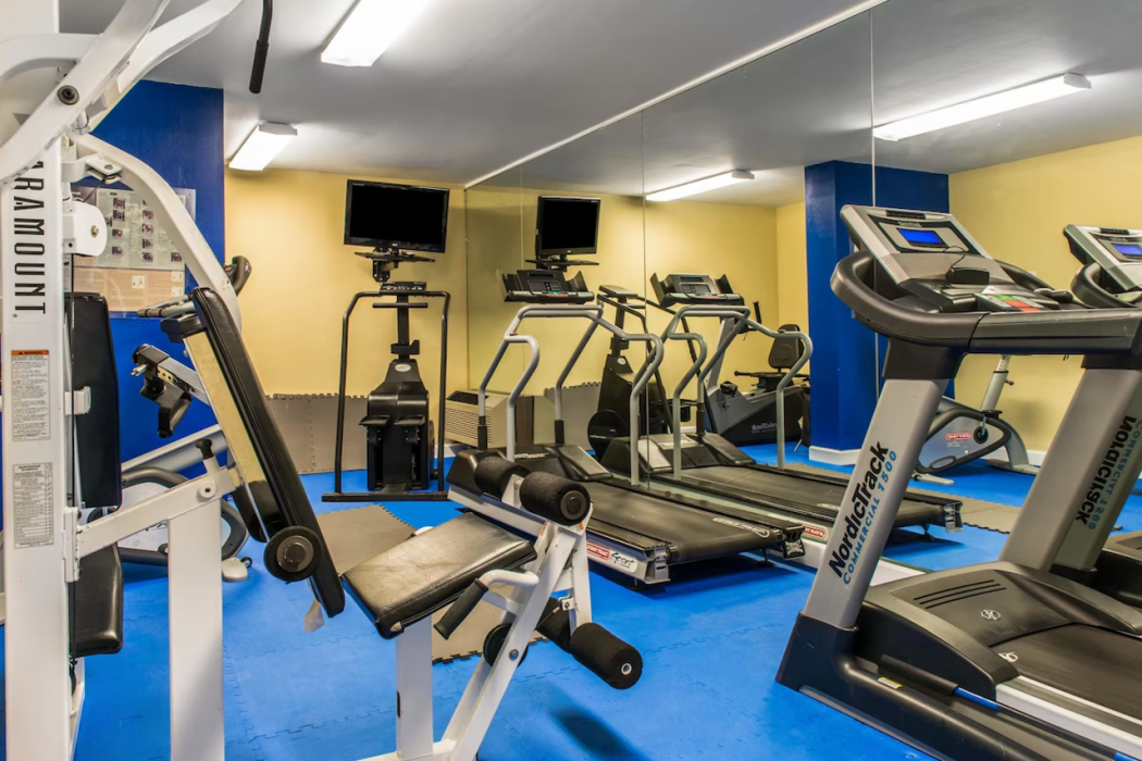 Ramada by Wyndham New Kensington 8/8
