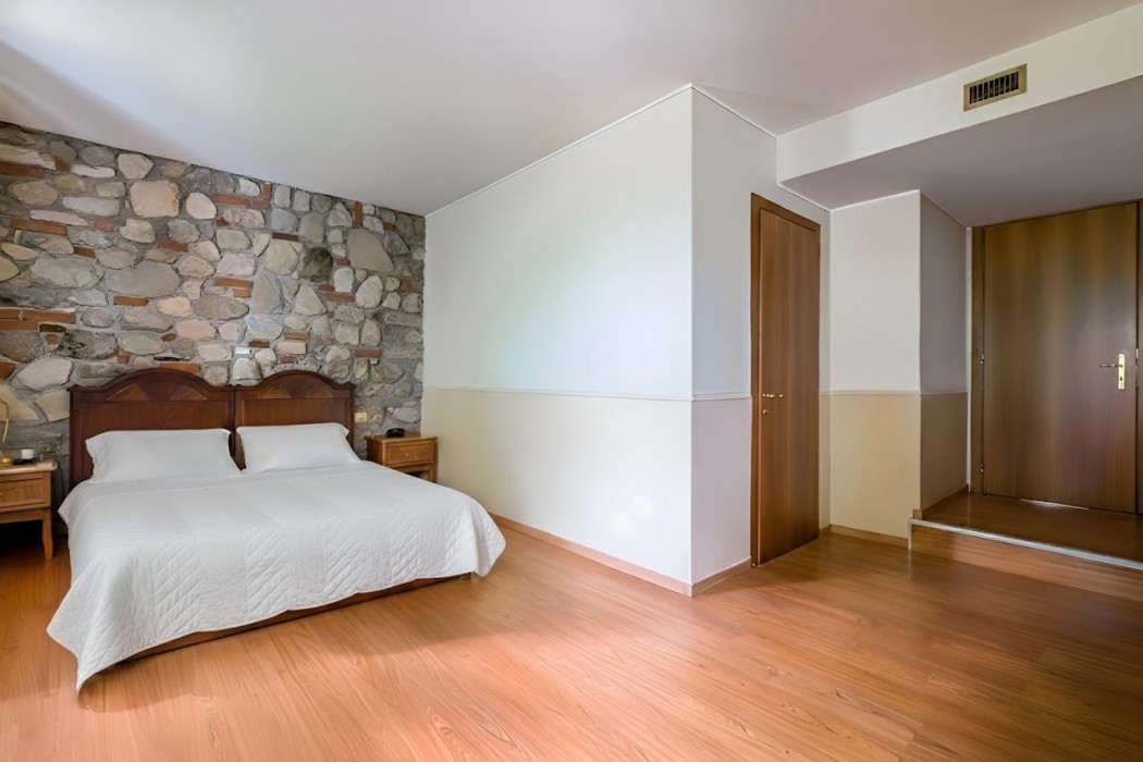 AHG Golf Hotel Porta del Sole 12/85