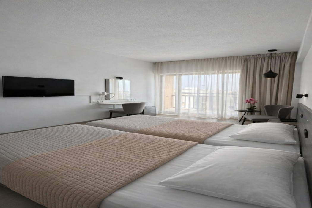 Navarria Hotel 13/50