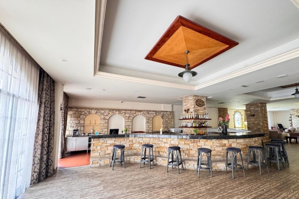 Navarria Hotel 34/50