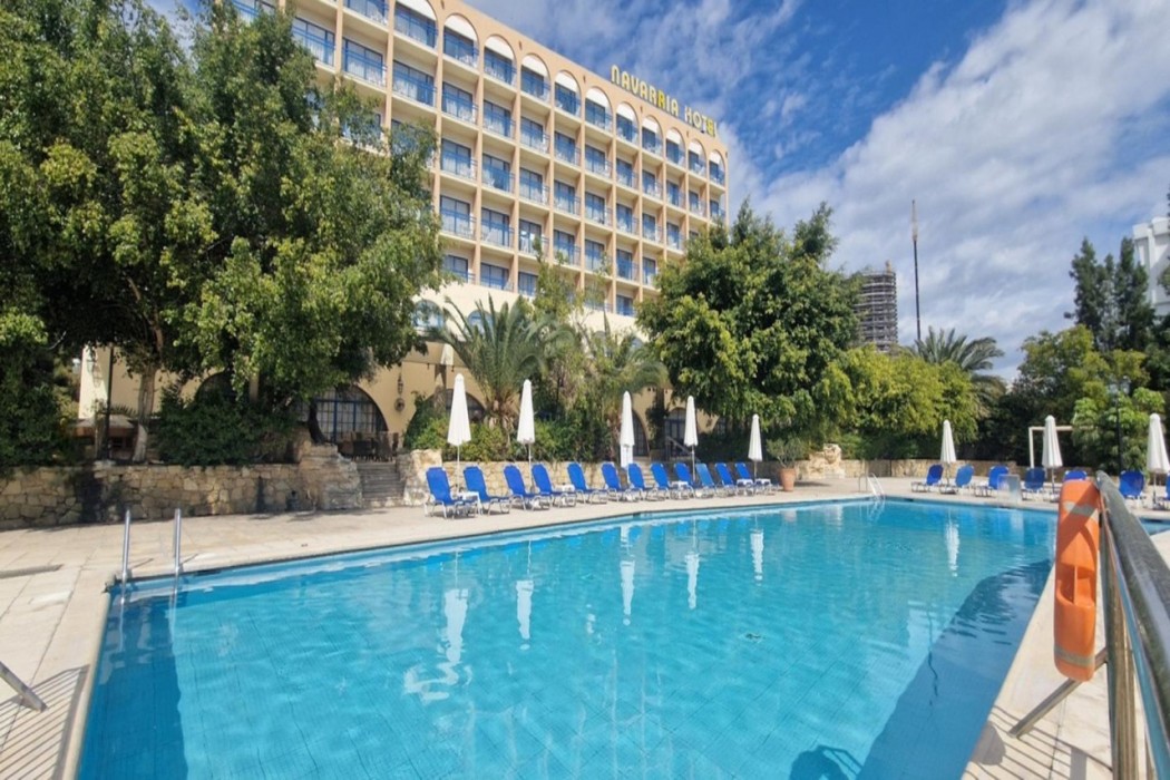 Navarria Hotel 38/50
